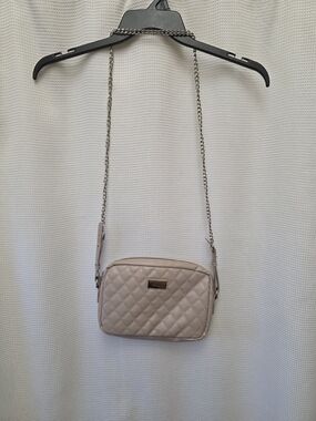 BellaRusso Quilted Light Pink Crossbody Camera Bag with Chain Strap NEW